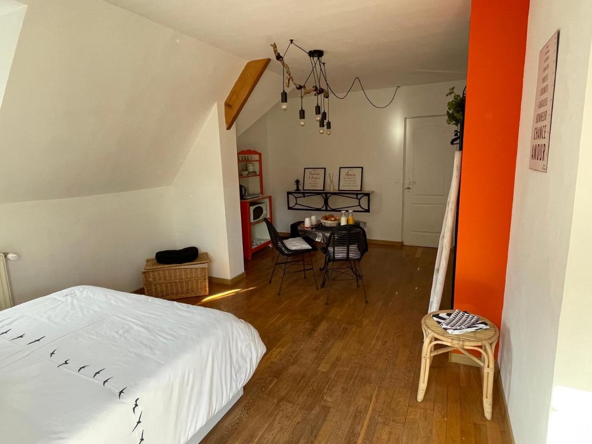 Belle Chambre Double Orange Tout Bonnement Bien Putot-en-Auge Exterior photo