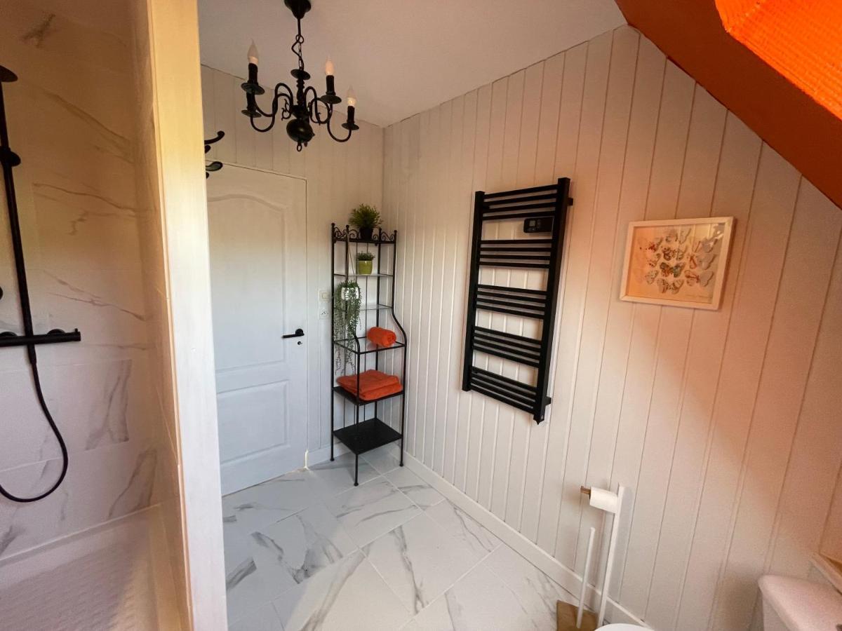 Belle Chambre Double Orange Tout Bonnement Bien Putot-en-Auge Exterior photo