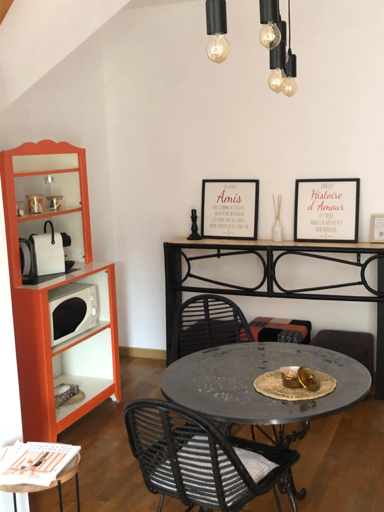 Belle Chambre Double Orange Tout Bonnement Bien Putot-en-Auge Exterior photo